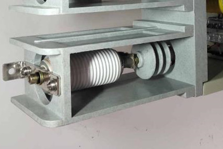 怎樣解決真空滅弧室漏氣？定期檢測(cè)有必要！